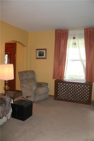 67 Warren Street Crafton PA 15205
