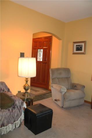 67 Warren Street Crafton PA 15205
