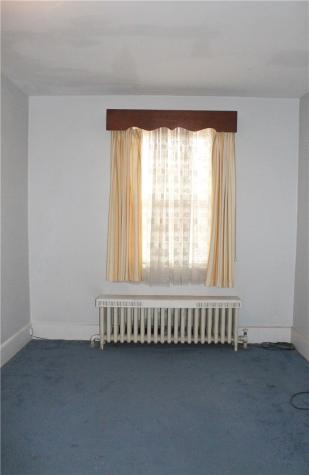 67 Warren Street Crafton PA 15205
