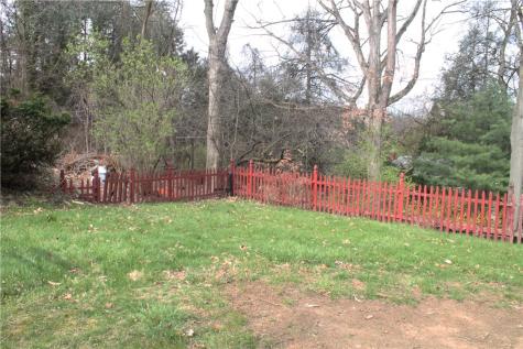 67 Warren Street Crafton PA 15205