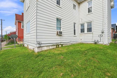 321 E 9th Avenue Tarentum PA 15084