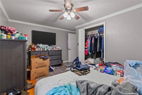 321 Logan Road North Fayette PA 15126