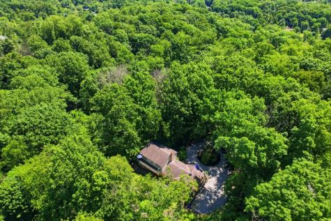 571 Flower Hill Lane Fox Chapel PA 15238