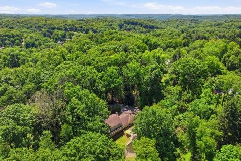 571 Flower Hill Lane Fox Chapel PA 15238