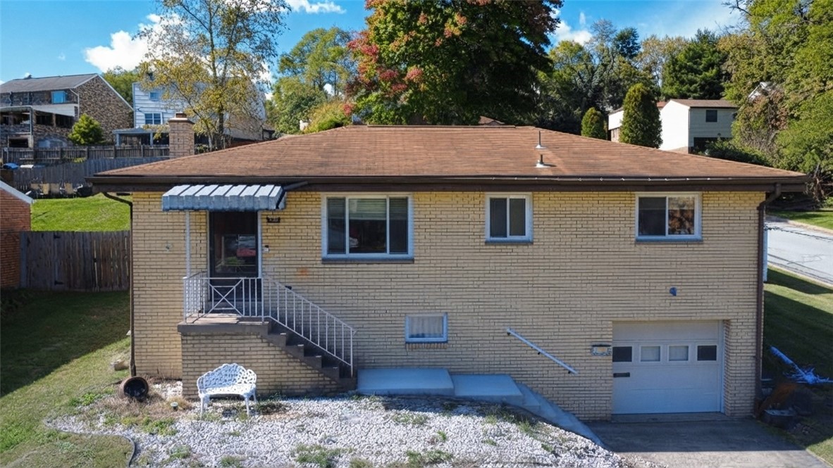 3600 Valewood Drive Munhall PA 15120
