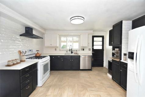 3600 Valewood Drive Munhall PA 15120