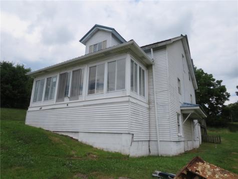 26 Campbell Drive Avella PA 15312
