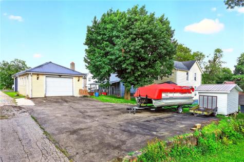520 Garfield Avenue Scottdale PA 15683