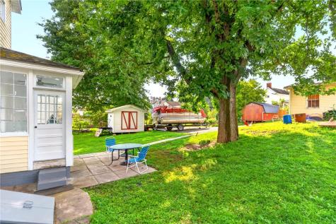 520 Garfield Avenue Scottdale PA 15683