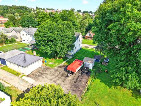 520 Garfield Avenue Scottdale PA 15683