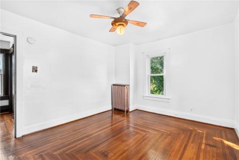 520 Garfield Avenue Scottdale PA 15683