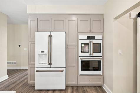 421 Lenox Court Richland PA 15044