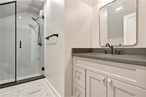 421 Lenox Court Richland PA 15044