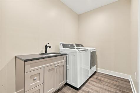 421 Lenox Court Richland PA 15044