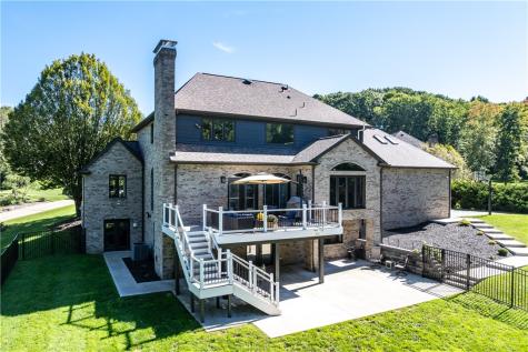 421 Lenox Court Richland PA 15044