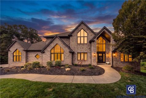 421 Lenox Court Richland PA 15044