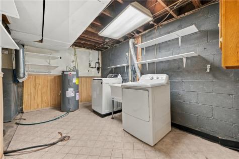1045 Broughton Road South Park PA 15236