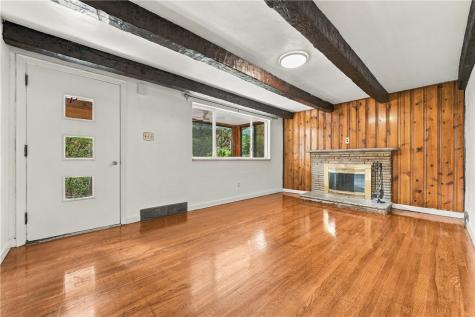 1045 Broughton Road South Park PA 15236