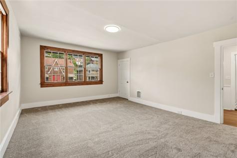214 Castle Shannon Boulevard Mt Lebanon PA 15228