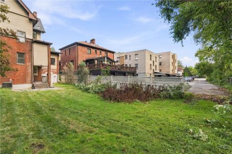 214 Castle Shannon Boulevard Mt Lebanon PA 15228