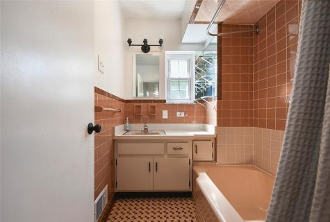 577 Highland Avenue Wilkins Township PA 15145
