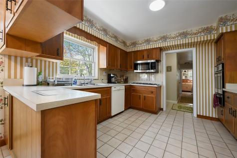577 Highland Avenue Wilkins Township PA 15145