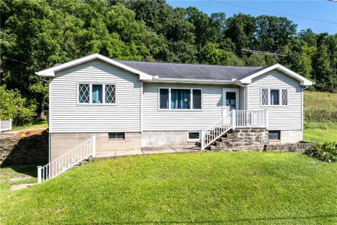 445 Little Creek Road Lancaster Township PA 16037