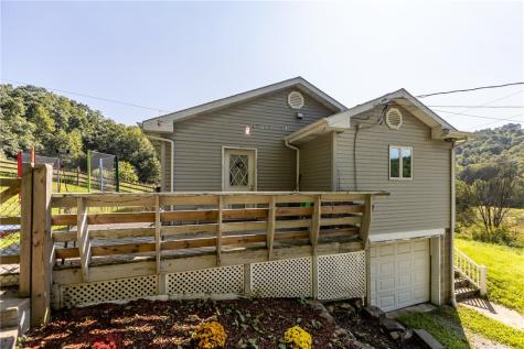 445 Little Creek Road Lancaster Township PA 16037