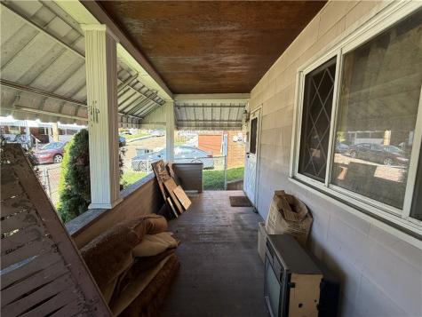 1231 Holmes Street Mckees Rocks PA 15136