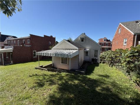 1231 Holmes Street Mckees Rocks PA 15136