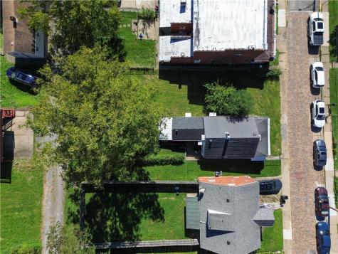 1231 Holmes Street Mckees Rocks PA 15136