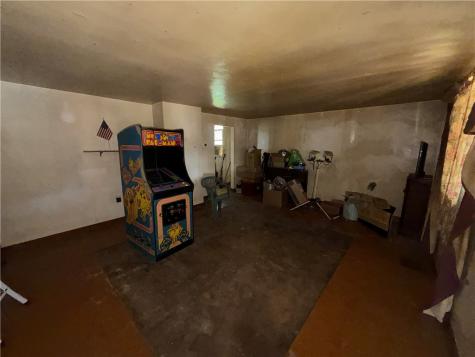 1231 Holmes Street Mckees Rocks PA 15136