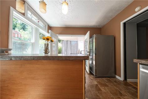 222 E Agnew Avenue Carrick PA 15210