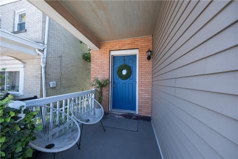 222 E Agnew Avenue Carrick PA 15210