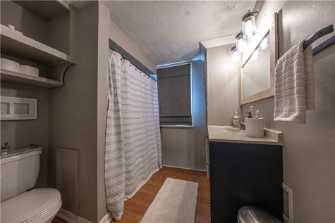 222 E Agnew Avenue Carrick PA 15210