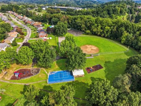 553 Meadowvale Drive Harmar PA 15024