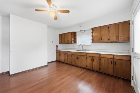 212 Fairview Avenue City Of But Ne PA 16001