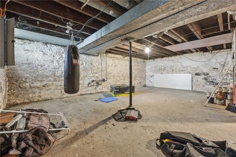 212 Fairview Avenue City Of But Ne PA 16001