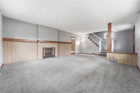 212 Fairview Avenue City Of But Ne PA 16001