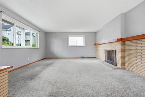 212 Fairview Avenue City Of But Ne PA 16001