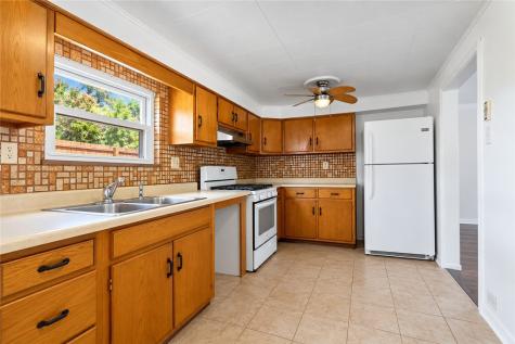 912 Hillsboro Street Sheraden PA 15204