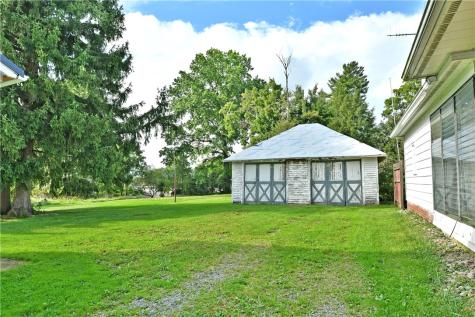 12 E Stewart Avenue Greenville Boro PA 16125