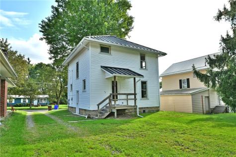 12 E Stewart Avenue Greenville Boro PA 16125
