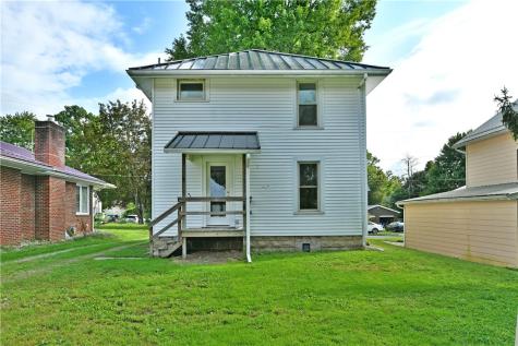 12 E Stewart Avenue Greenville Boro PA 16125