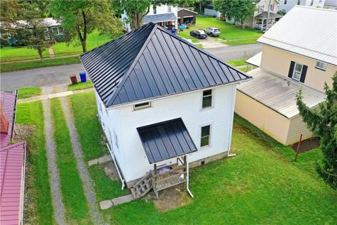 12 E Stewart Avenue Greenville Boro PA 16125