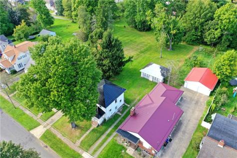 12 E Stewart Avenue Greenville Boro PA 16125