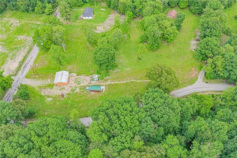 325 Oakdale Road Darlngtn Township PA 16115