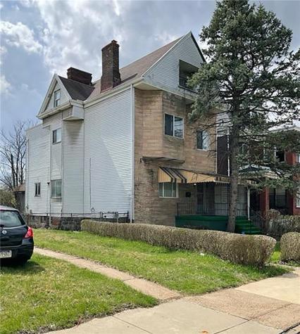 7016 Frankstown Avenue Homewood Brushton PA 15208