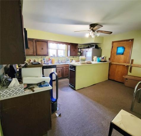7016 Frankstown Avenue Homewood Brushton PA 15208