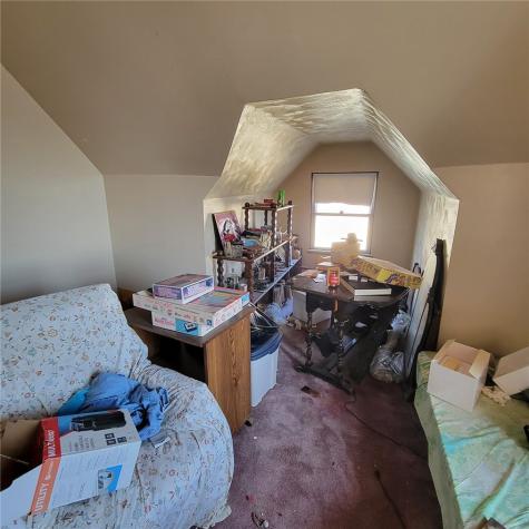 7016 Frankstown Avenue Homewood Brushton PA 15208